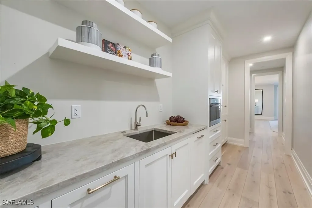 1820 Gulf Shore Boulevard N Naples FL 34102