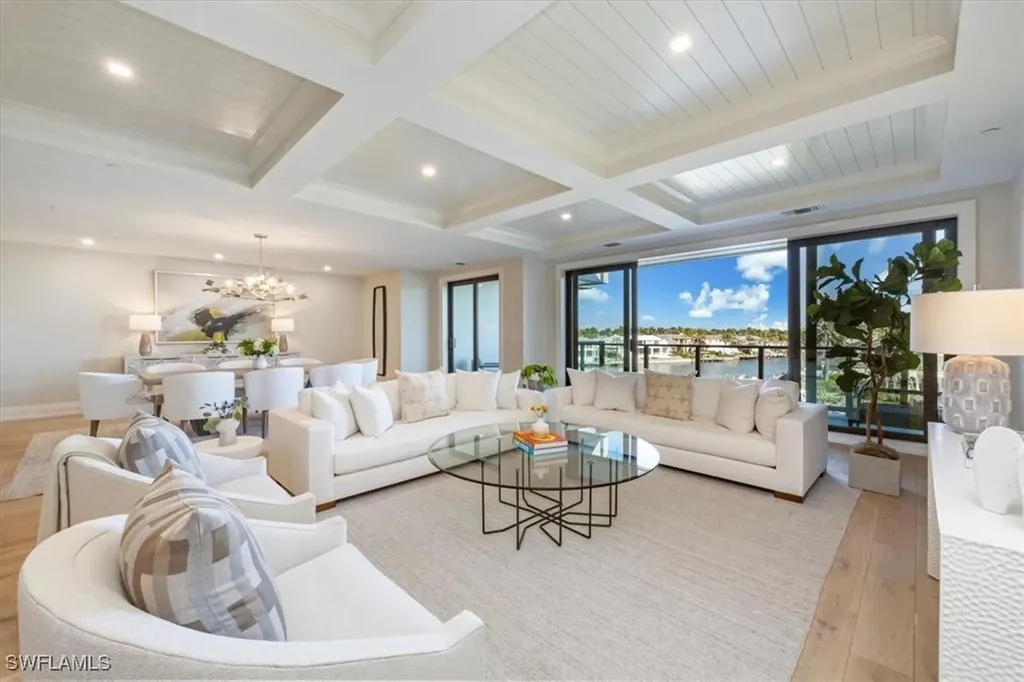 1820 Gulf Shore Boulevard N Naples FL 34102