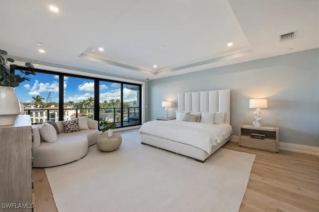 1820 Gulf Shore Boulevard N Naples FL 34102