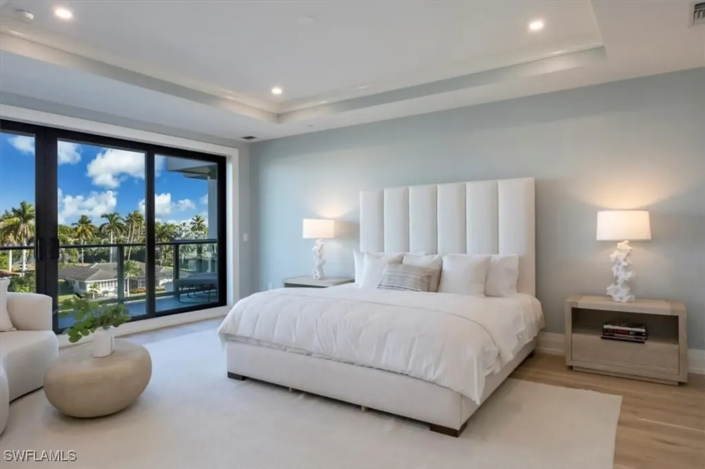 1820 Gulf Shore Boulevard N Naples FL 34102