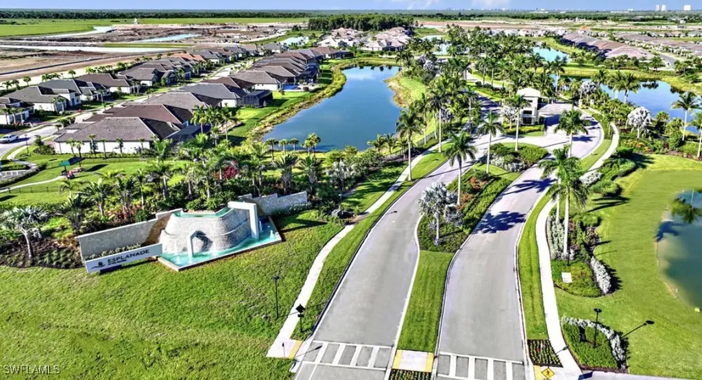 15690 Genova Drive Naples FL 34114