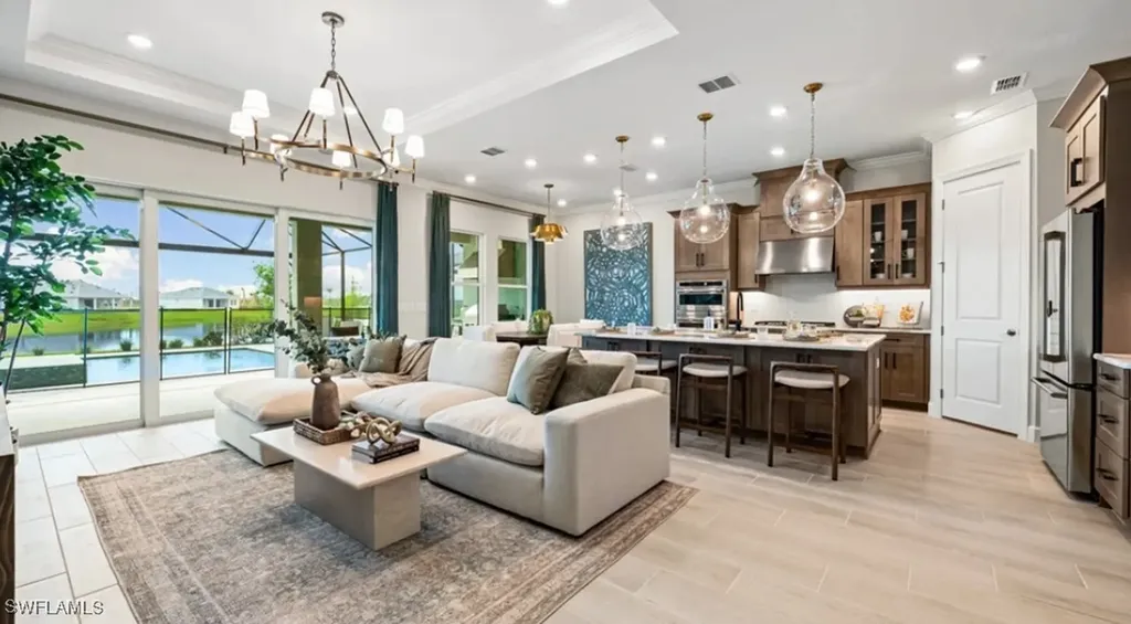 15690 Genova Drive Naples FL 34114