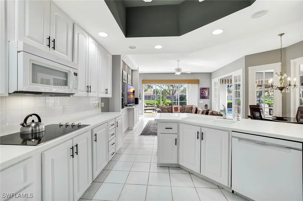 3394 Cerrito Court Naples FL 34109