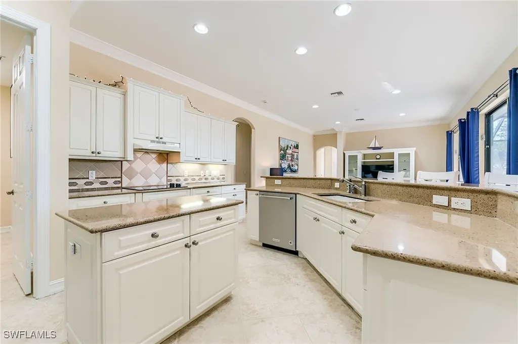 10141 Avalon Lake Circle Fort Myers FL 33913