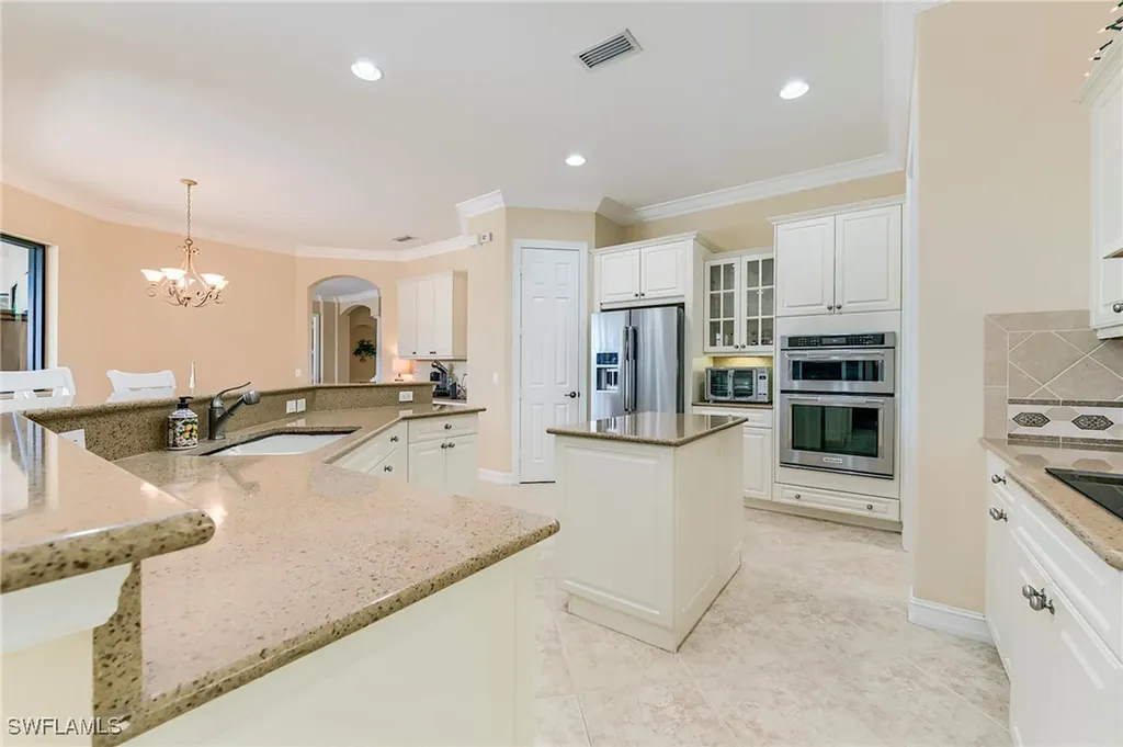 10141 Avalon Lake Circle Fort Myers FL 33913