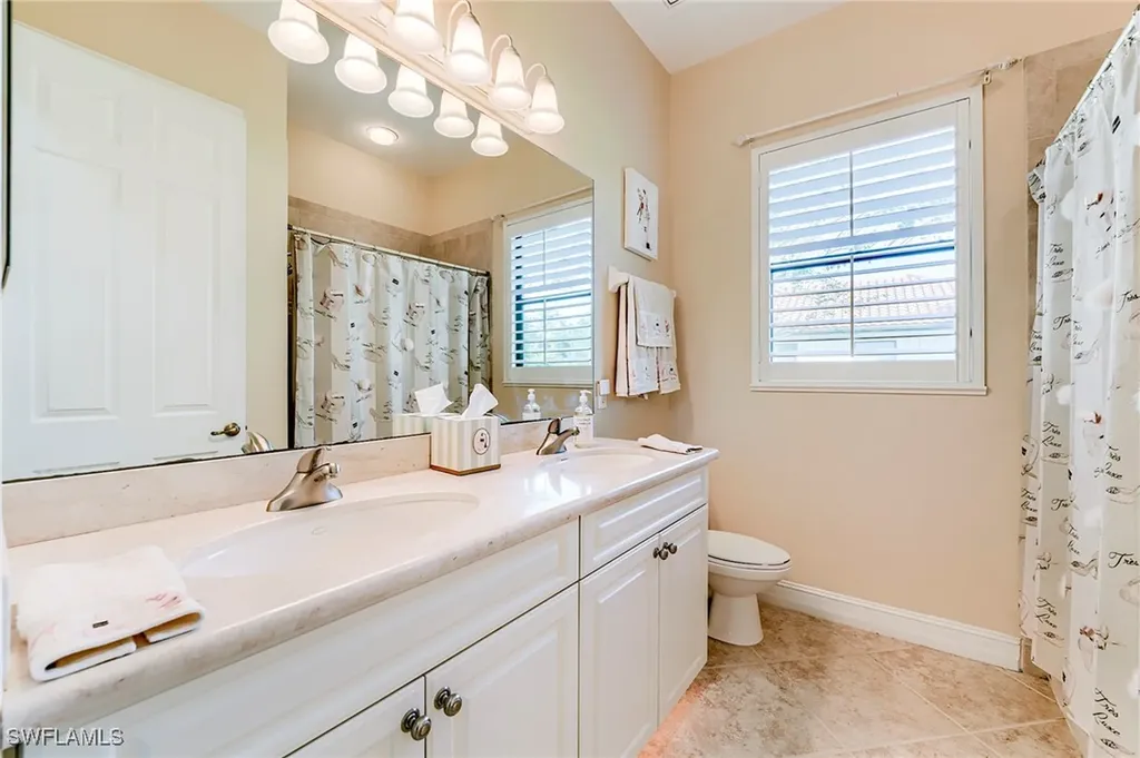 10141 Avalon Lake Circle Fort Myers FL 33913
