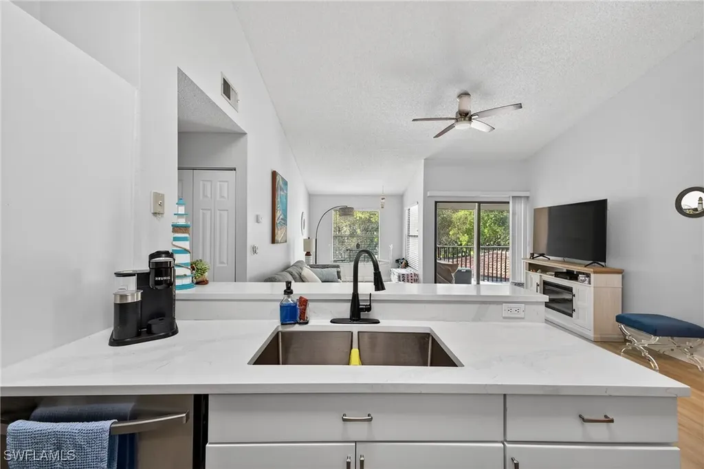 2166 Arbour Walk Circle Naples FL 34109