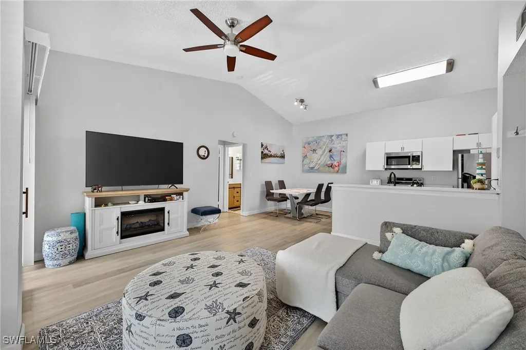 2166 Arbour Walk Circle Naples FL 34109