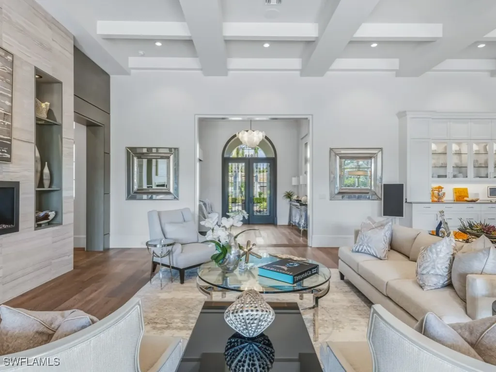 16961 Sud Cortile Court Naples FL 34110