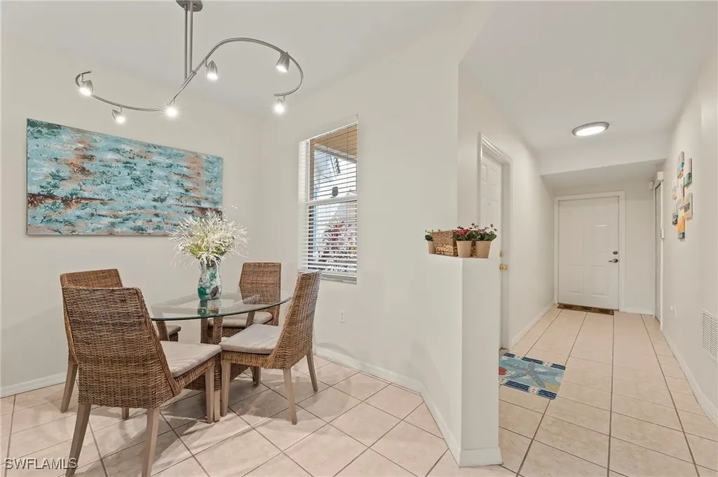 465 Robin Hood Circle Naples FL 34104