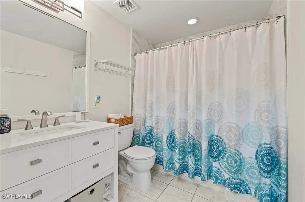 465 Robin Hood Circle Naples FL 34104