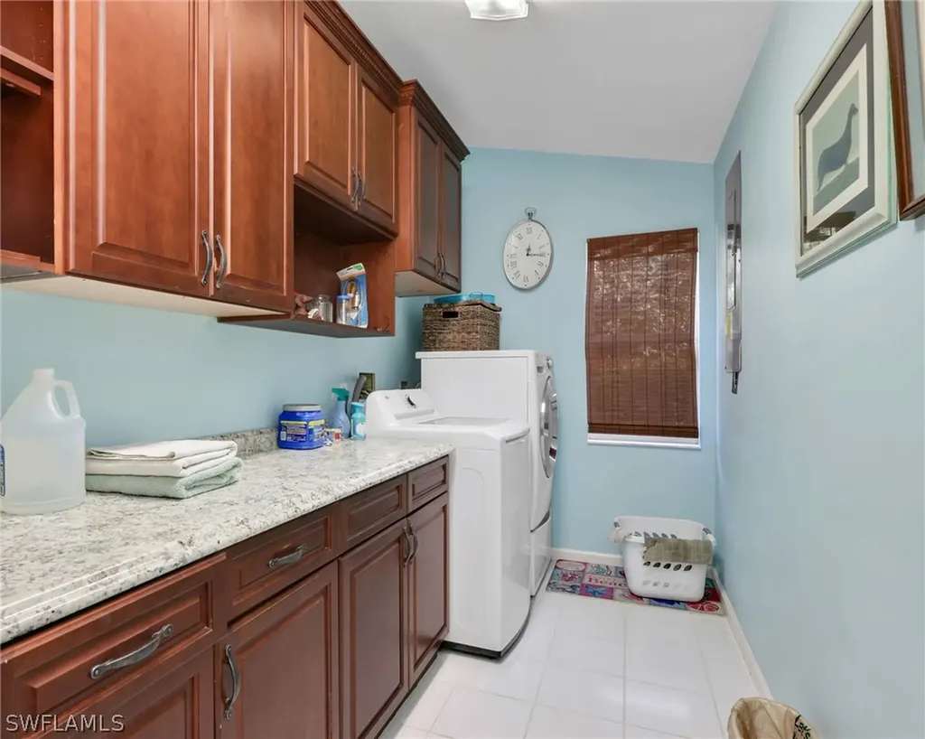 4521 3rd Avenue NW Naples FL 34119
