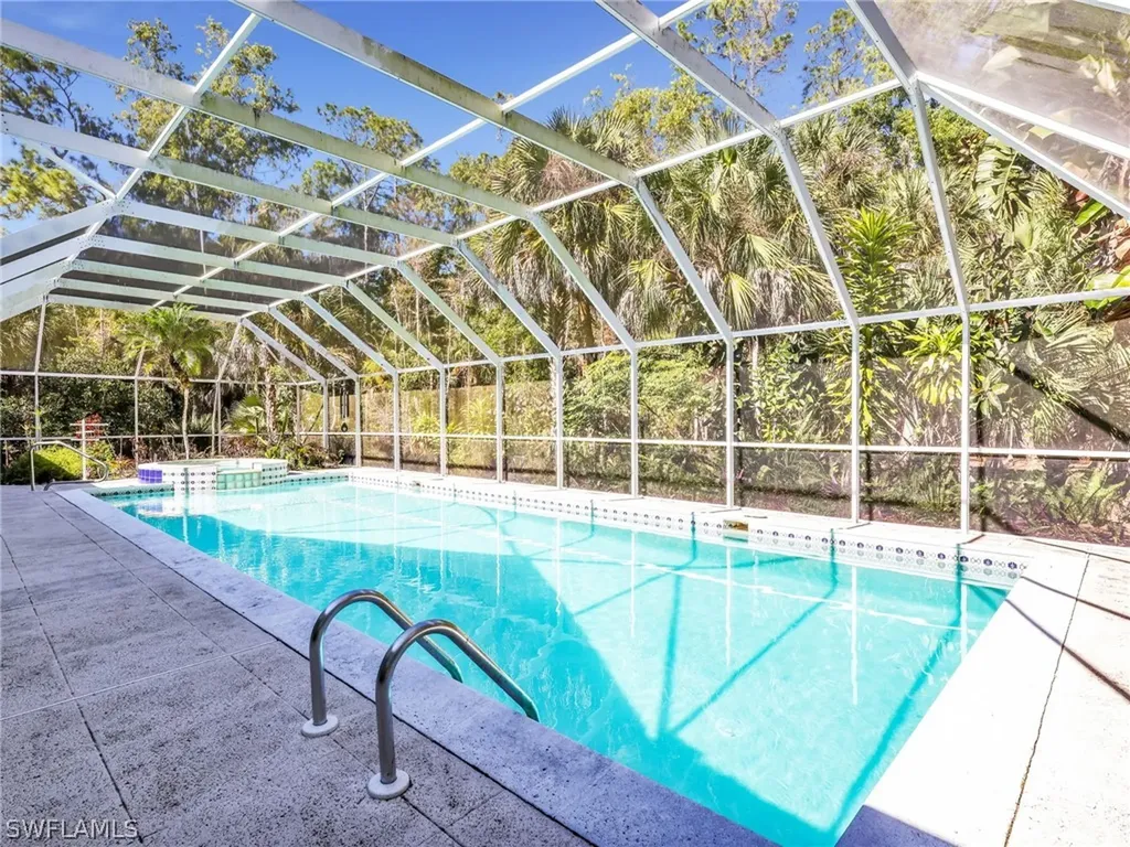 4521 3rd Avenue NW Naples FL 34119