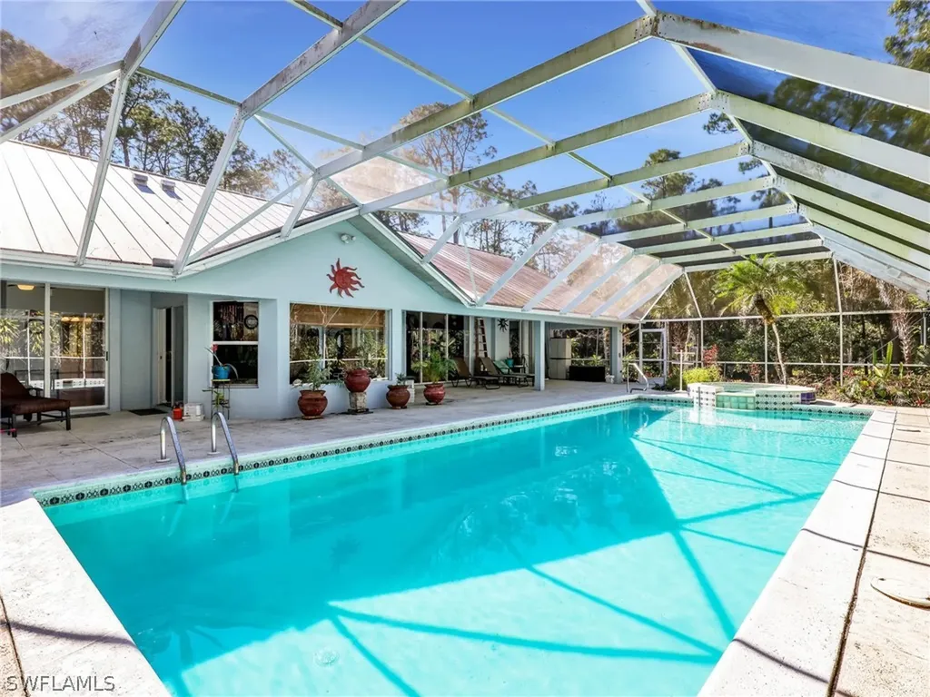 4521 3rd Avenue NW Naples FL 34119