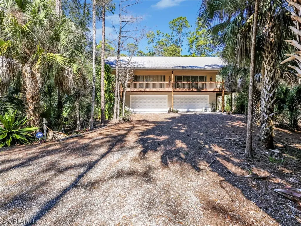 4521 3rd Avenue NW Naples FL 34119