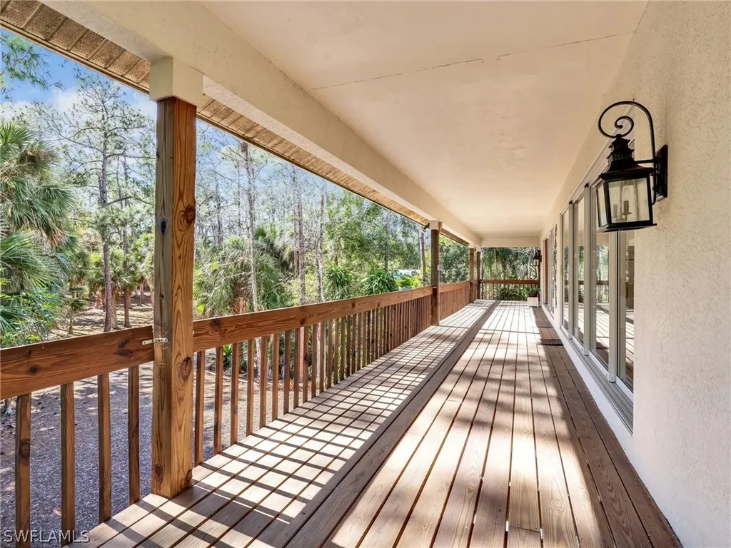 4521 3rd Avenue NW Naples FL 34119