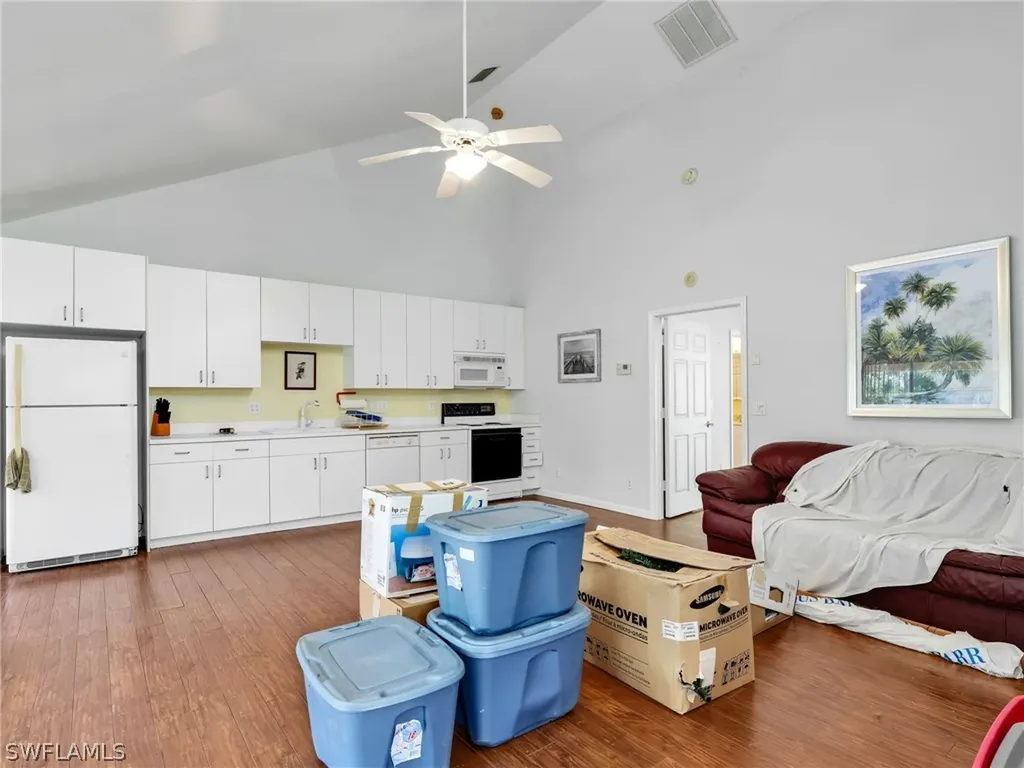 4521 3rd Avenue NW Naples FL 34119