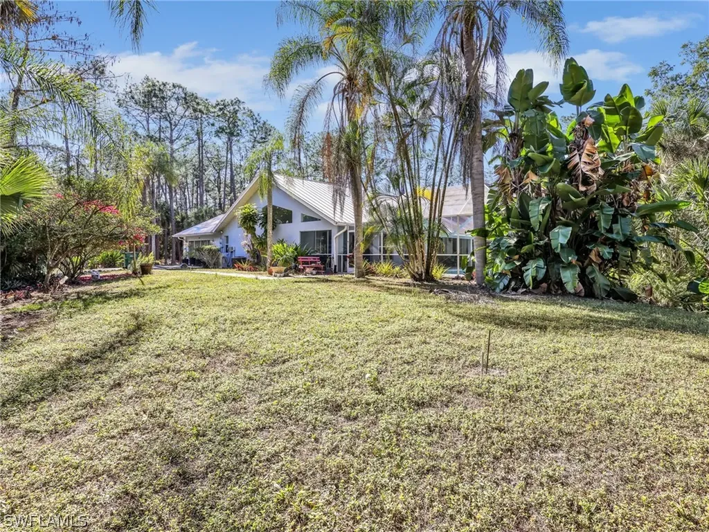 4521 3rd Avenue NW Naples FL 34119