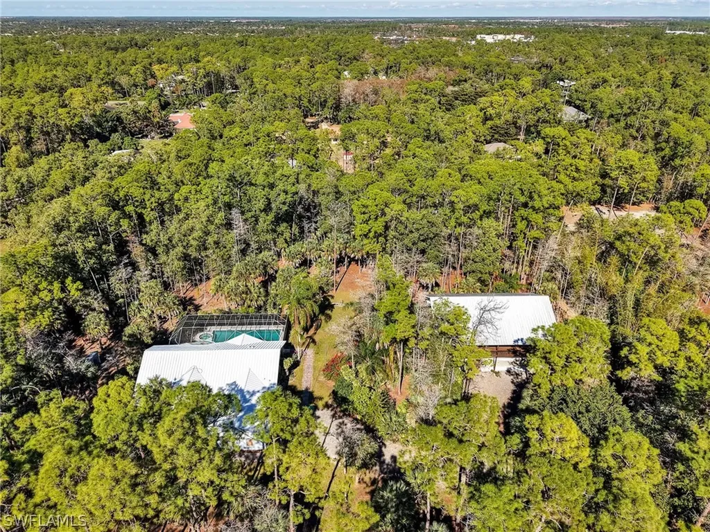 4521 3rd Avenue NW Naples FL 34119