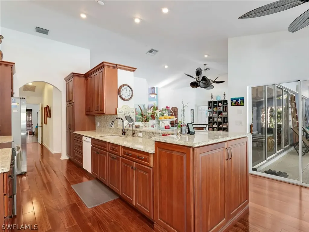 4521 3rd Avenue NW Naples FL 34119