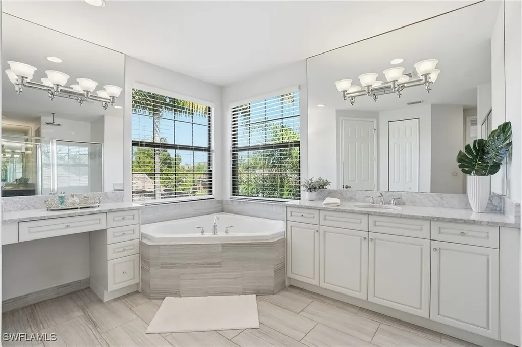 13768 Luna Drive Naples FL 34109