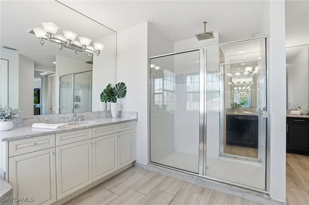 13768 Luna Drive Naples FL 34109