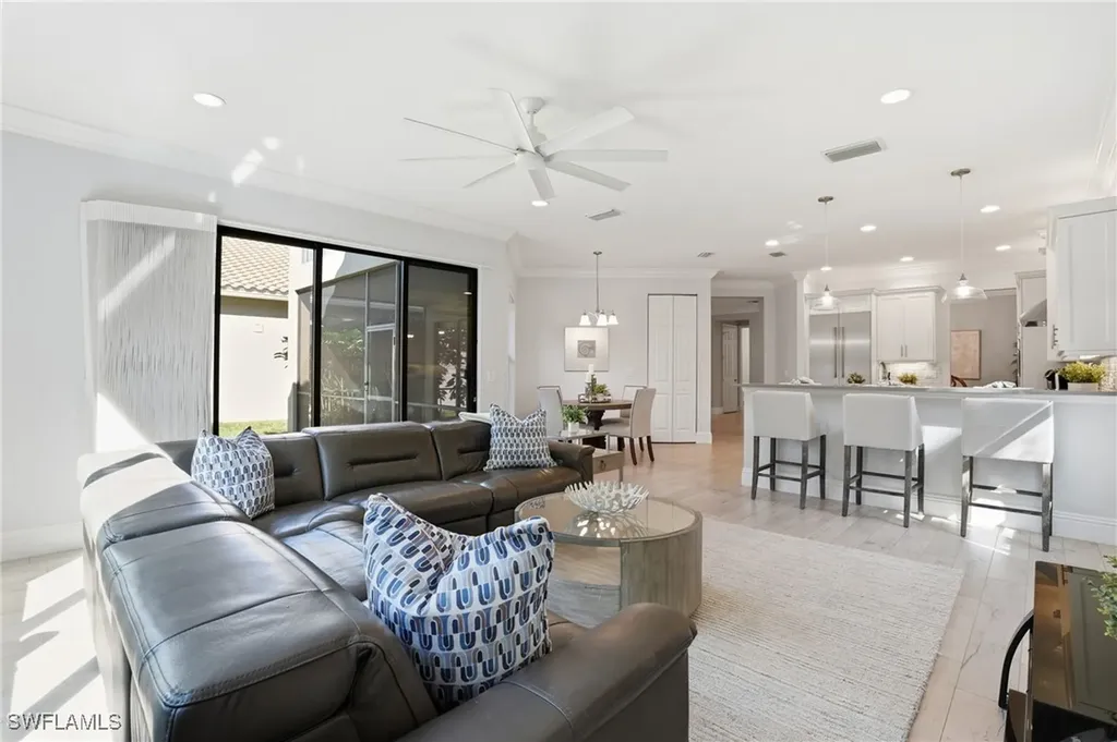 13768 Luna Drive Naples FL 34109