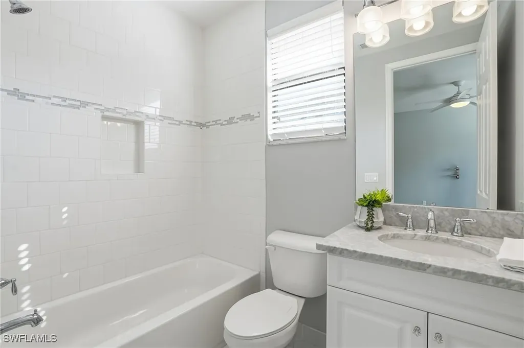 13768 Luna Drive Naples FL 34109