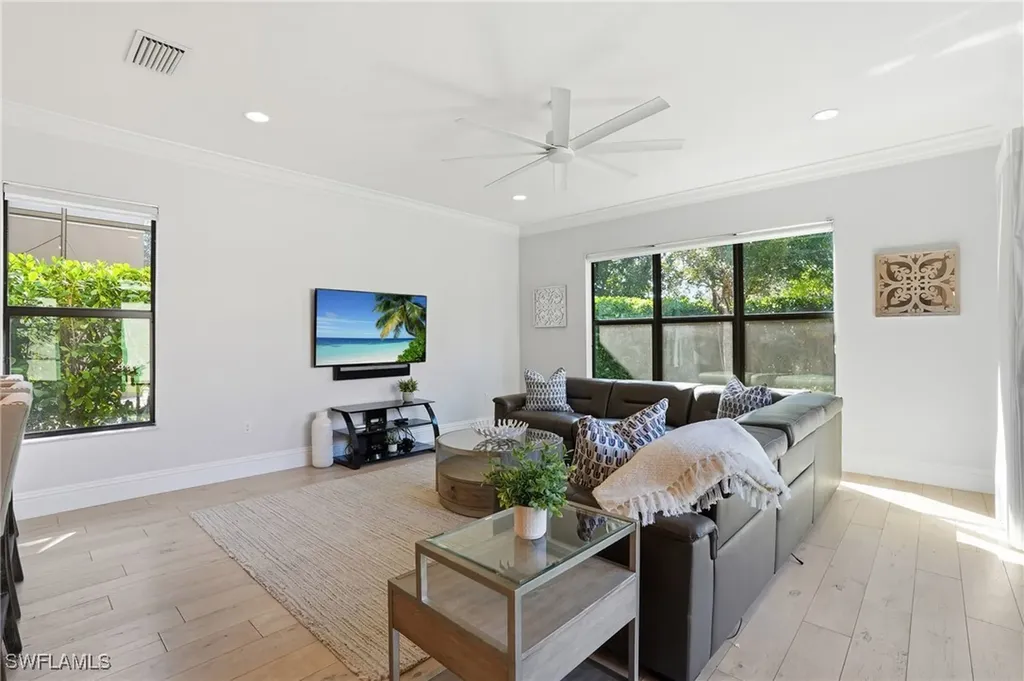 13768 Luna Drive Naples FL 34109
