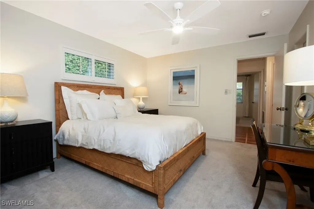 359 2nd Avenue N Naples FL 34102