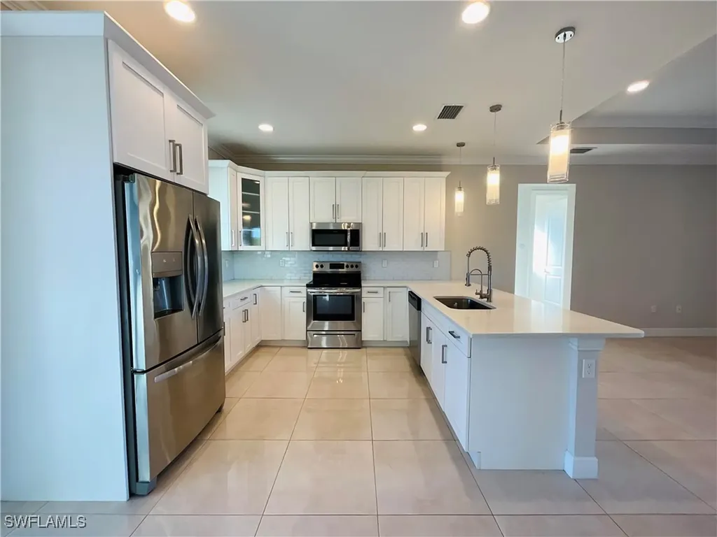 2360 37th Avenue NE Naples FL 34120