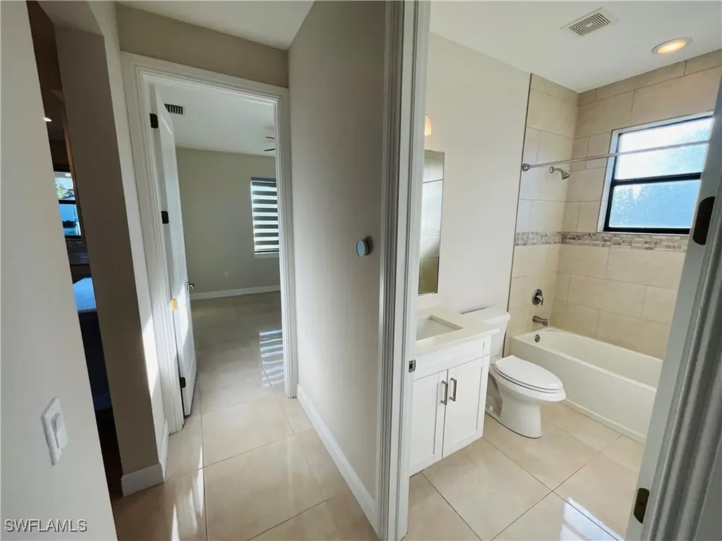 2360 37th Avenue NE Naples FL 34120
