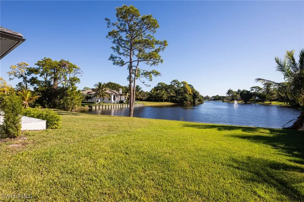 6590 Trail Boulevard Naples FL 34108