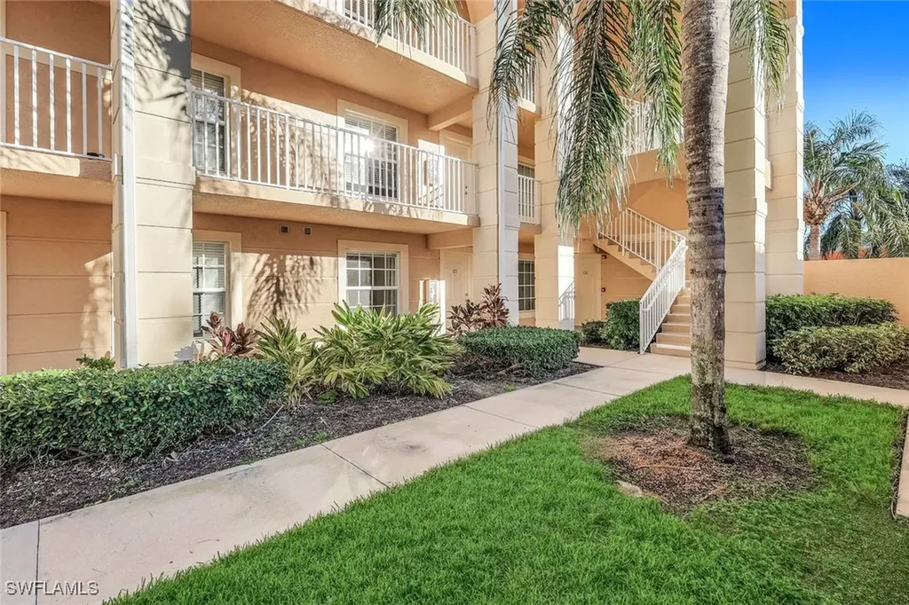 26640 Rosewood Pointe Drive Bonita Springs FL 34135