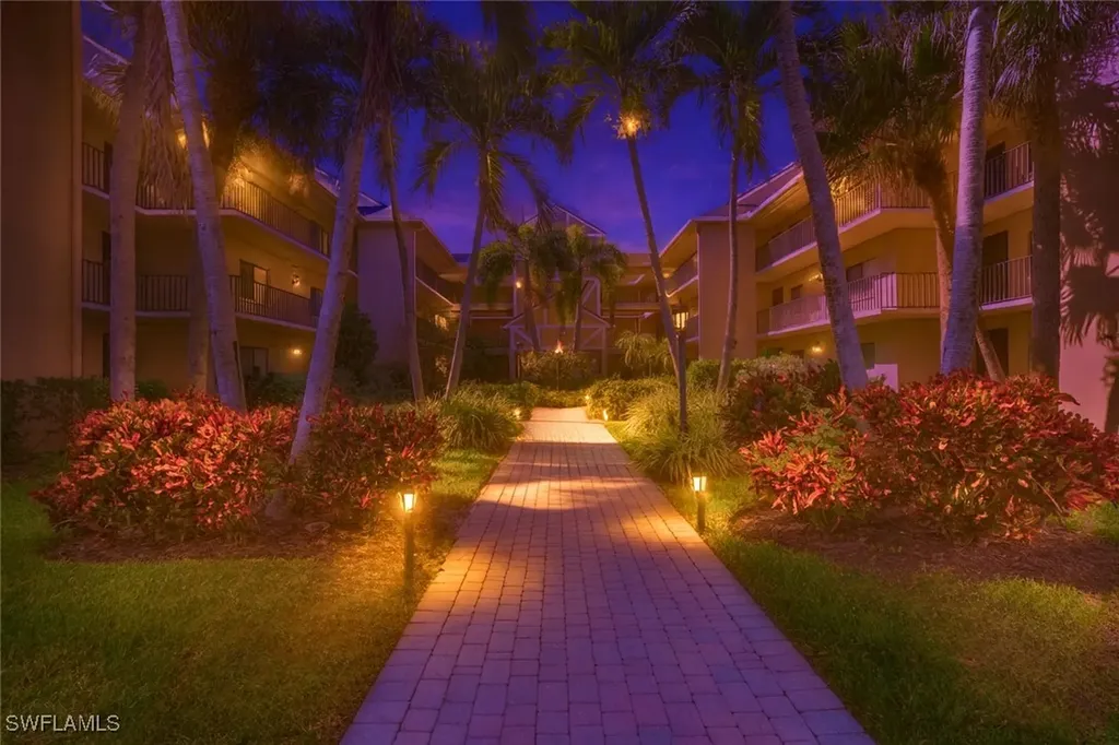 5250 Fox Hollow Drive Naples FL 34104
