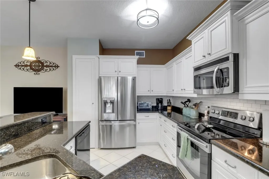 5325 Andover Drive Naples FL 34110