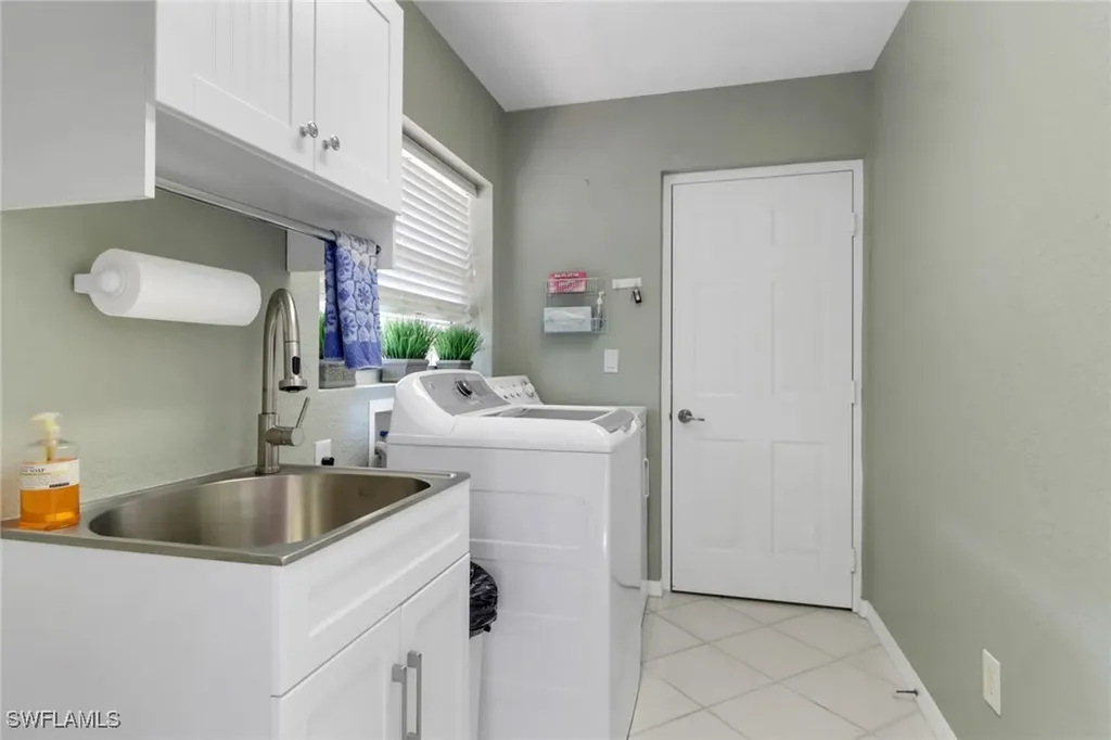 5325 Andover Drive Naples FL 34110