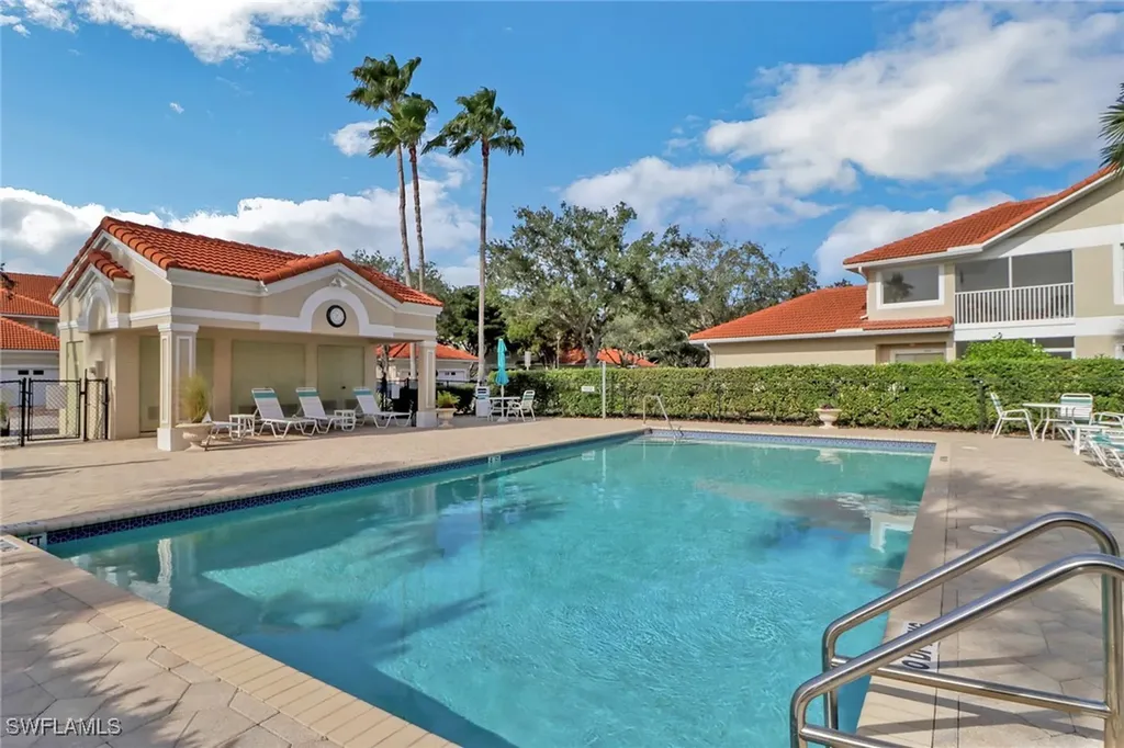5325 Andover Drive Naples FL 34110