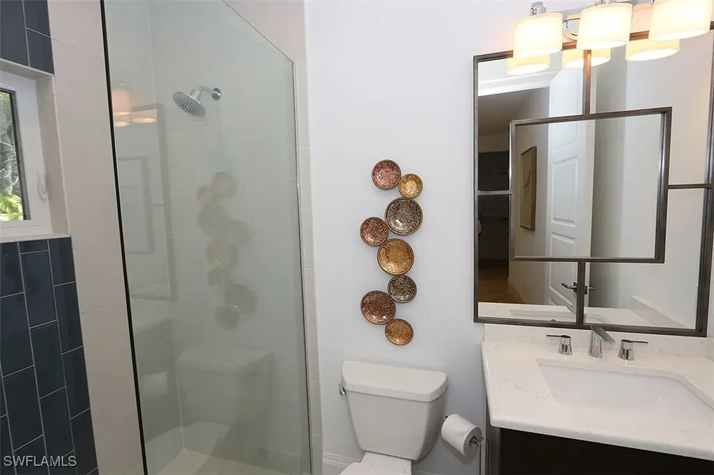 300 2nd Avenue N Naples FL 34102