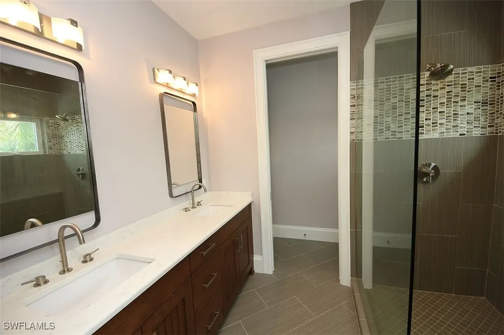 300 2nd Avenue N Naples FL 34102