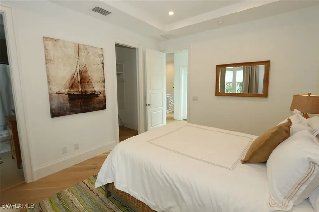300 2nd Avenue N Naples FL 34102