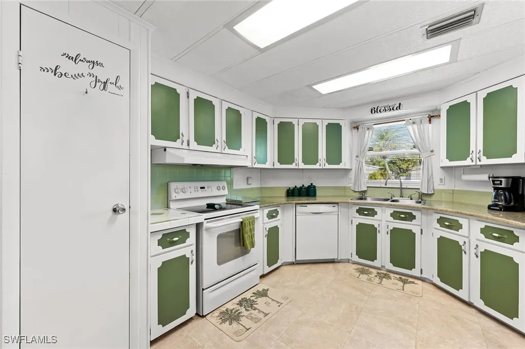 160 Lime Key Lane Naples FL 34114