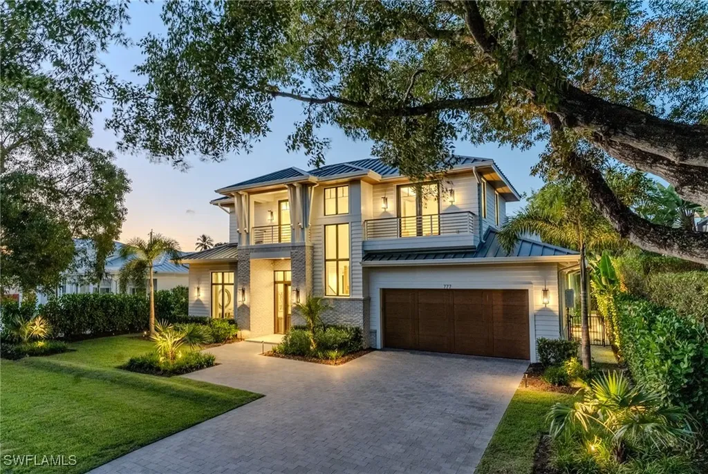 777 Broad Court S Naples FL 34102