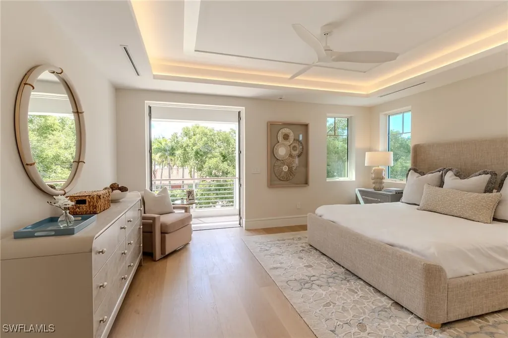 777 Broad Court S Naples FL 34102