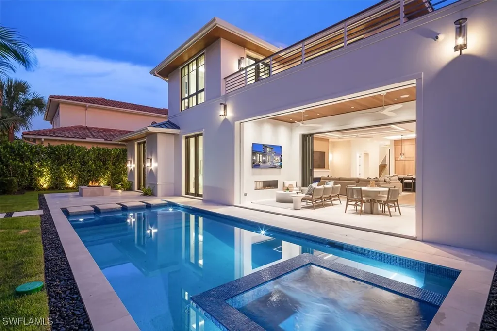777 Broad Court S Naples FL 34102