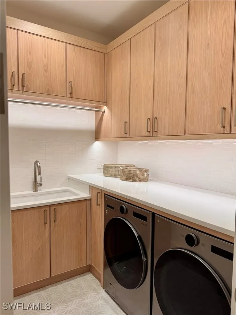 777 Broad Court S Naples FL 34102