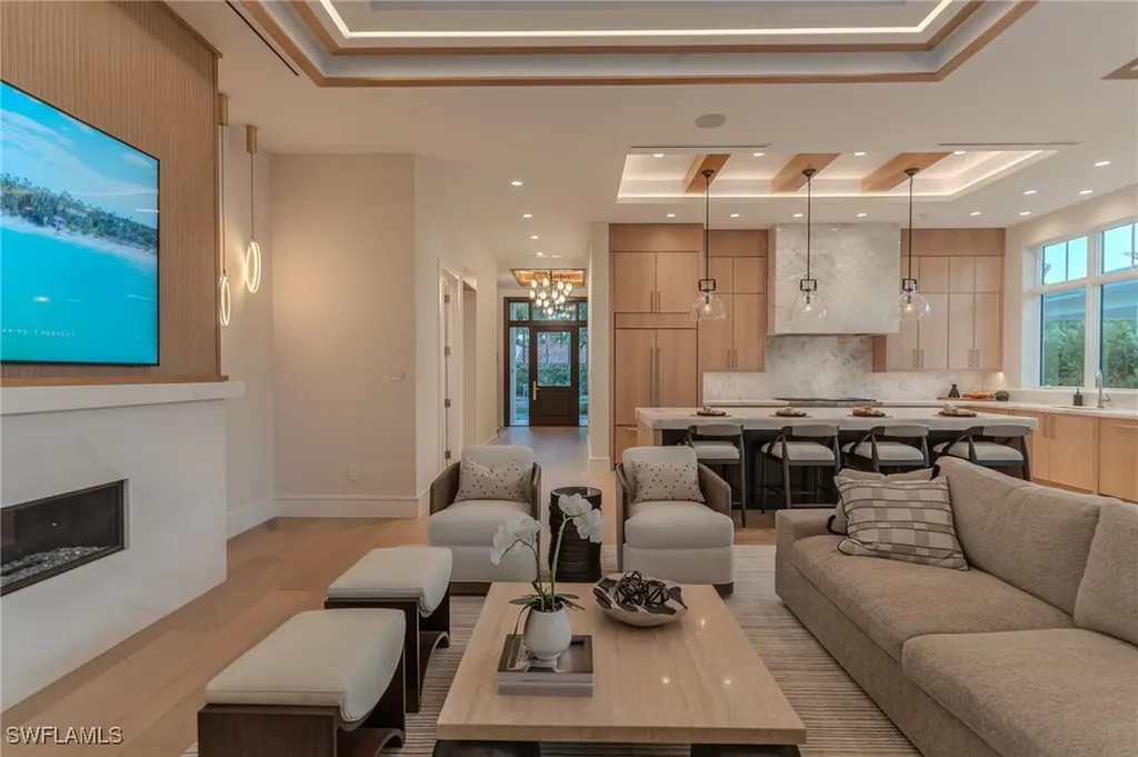777 Broad Court S Naples FL 34102