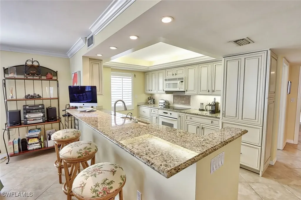 3483 Gulf Shore Boulevard N Naples FL 34103