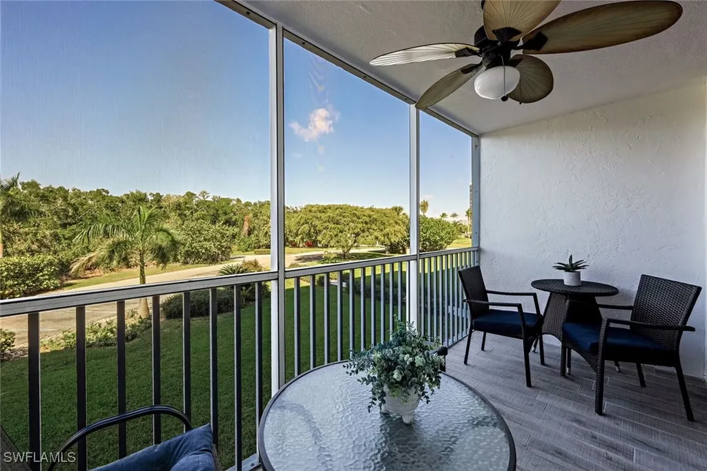 5 Bluebill Avenue Naples FL 34108
