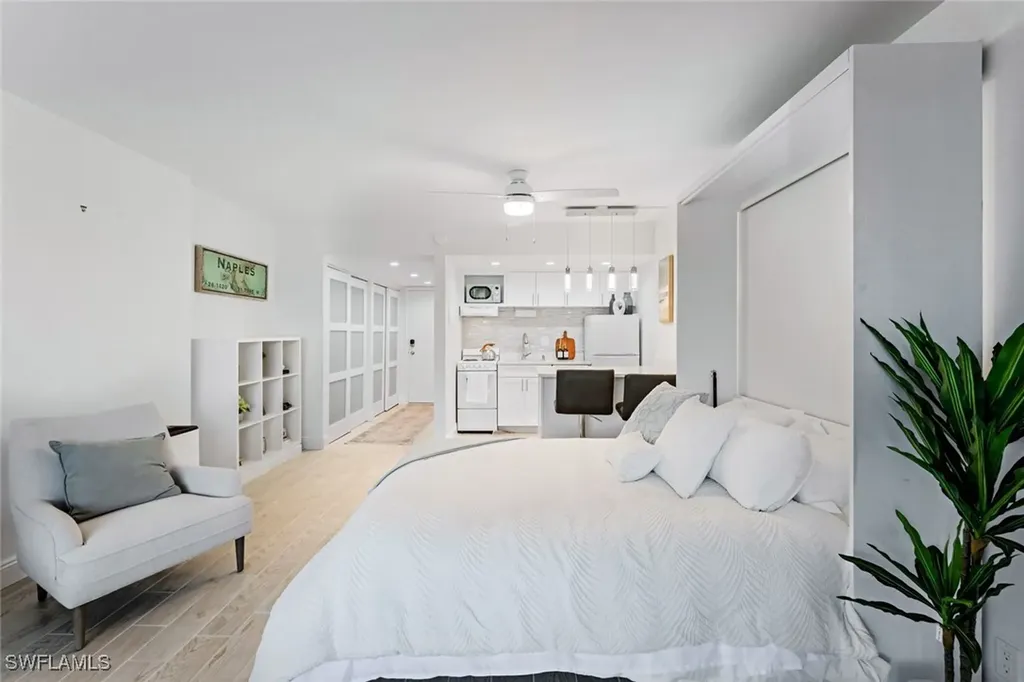 5 Bluebill Avenue Naples FL 34108